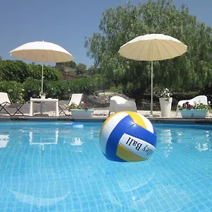https://bb-boutique-di-charme-etna-relax-natura.sicilyhotelsitaly.net